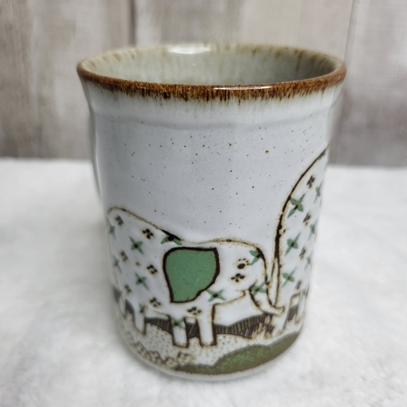 Vintage Elephant Coffee Mug. Dunoon Ceramics - Picture 3 of 8